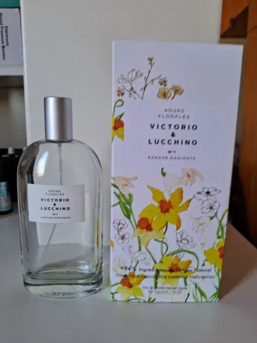 Frasco Vazio de Perfume Victorio & Lucchino Azahar Radiante n° 1 Radiante - Original