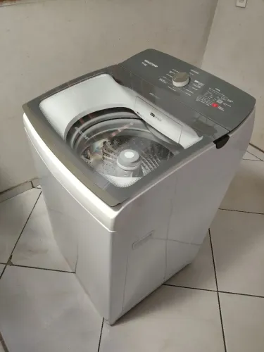 Maquina de lavar Brastemp 14kg com cesto de inox praticamente nova