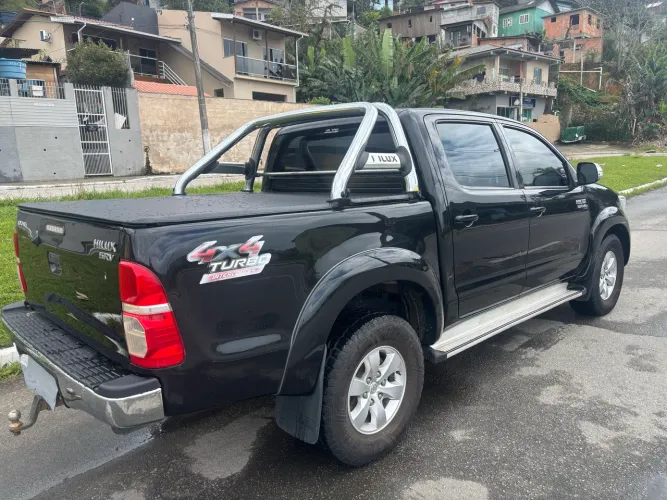 Toyota Hilux CD SRV D4-d 4X4 3.0 TDI Diesel AUT 2015