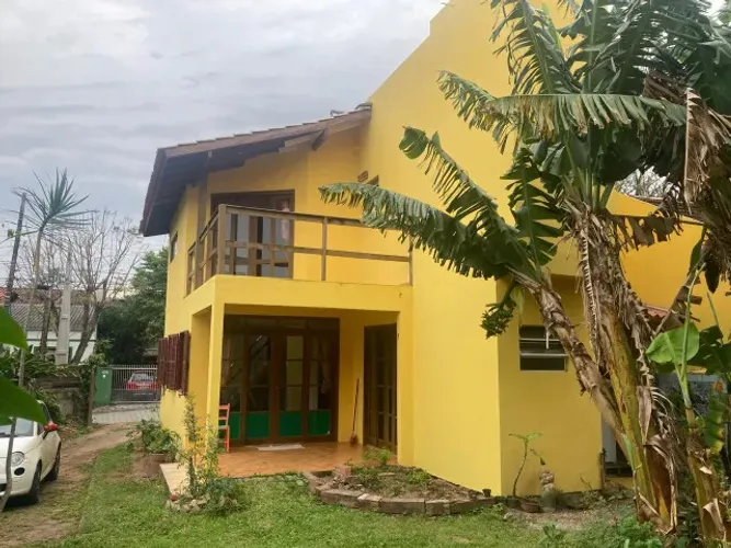 Casa Ampla Charmosa perto de Novo Campeche e Praia do Campeche