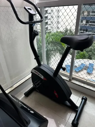 Bicicleta Ergométrica Dream Fitness Max V Preta