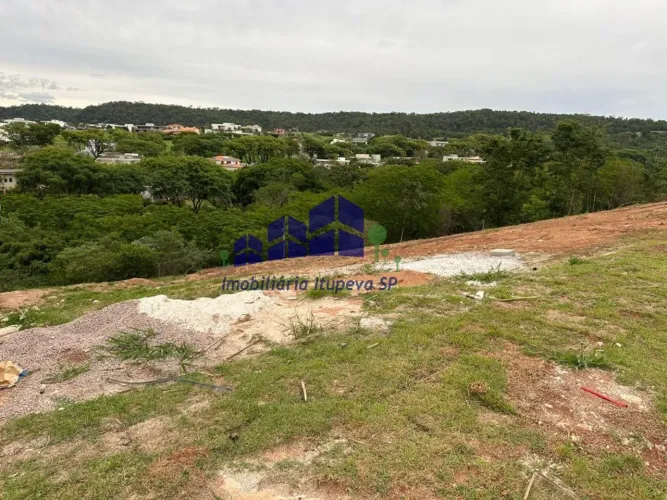 Terreno em condomínio de luxo na Fazenda Serra Azul, 800m² em Itupeva-SP: o lugar perfeito