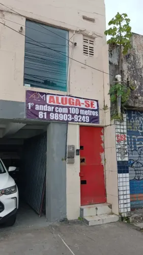 Escritório para aluguel possui 110 metros quadrados na Avenida Caxangá - Recife - PE