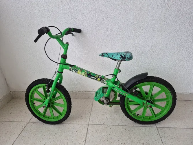 Bife Infantil CALOI do BEN 10