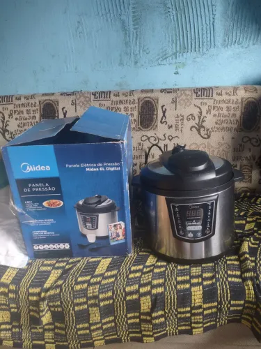 Panela de pressão Elétrica Com defeito 