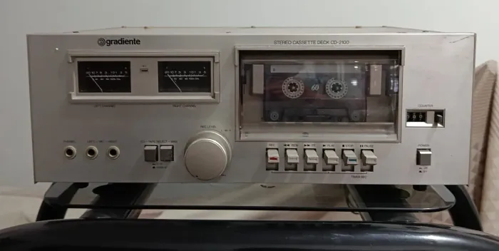 Tape deck gradiente cd2100