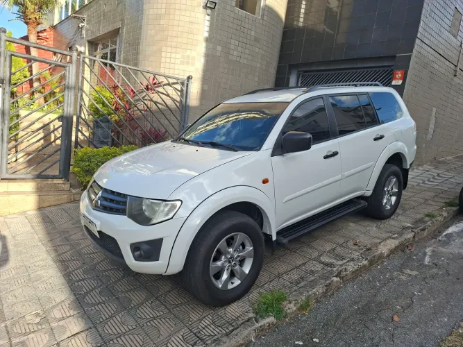 Mitsubishi Pajero Dakar 3.2 4X4 T.i. Dies. 5P Mec. 2015