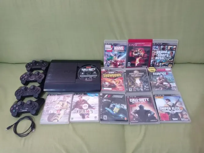 Ps3 com 11 jogos