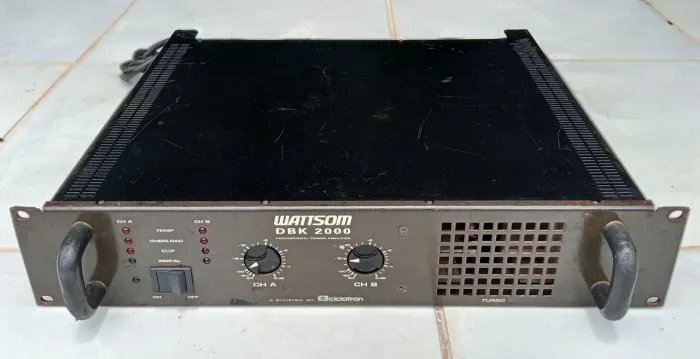 Amplificador dbk 2000