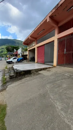   LOJA Ampla no Centro de Cabuçu,N.I ( Excelente oportunidade para o seu negócio decolar