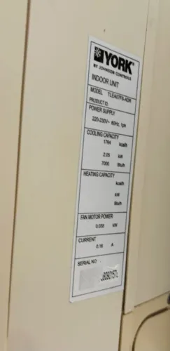 AR CONDICIONADO YORK 7000btu. Usado, funcionando, não está gelando.