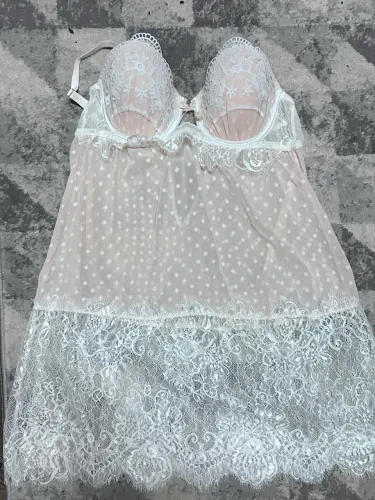 Lingerie Rosa tam 42