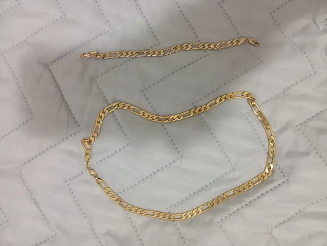 Correntiha e pulseira folheada a ouro