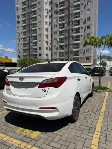 Hyundai HB20S Unique 1.0 Flex 12V Mec. 2019