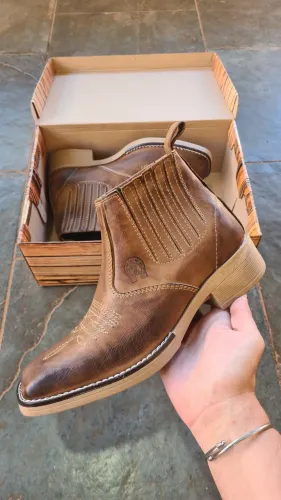 Bota Country