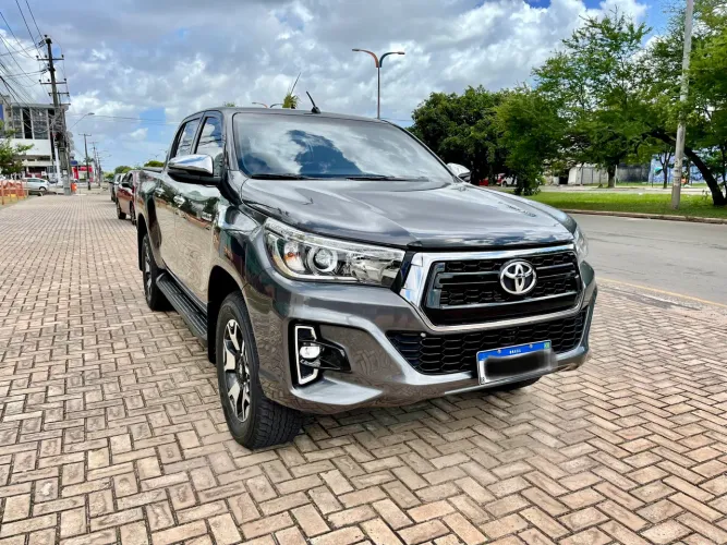 Toyota Hilux CD SRX 4X4 2.8 TDI 16V Diesel Aut. 2020