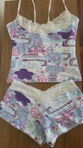 Conjunto baby doll - ótimo estado Usado poucas vezes, sem rasgos e bem conservado. ? Reti