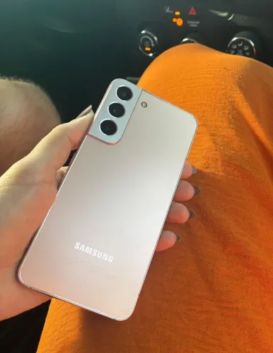 Samsung s22