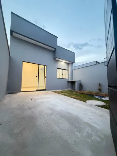 sobrado com dois quartos parque das amendoeiras