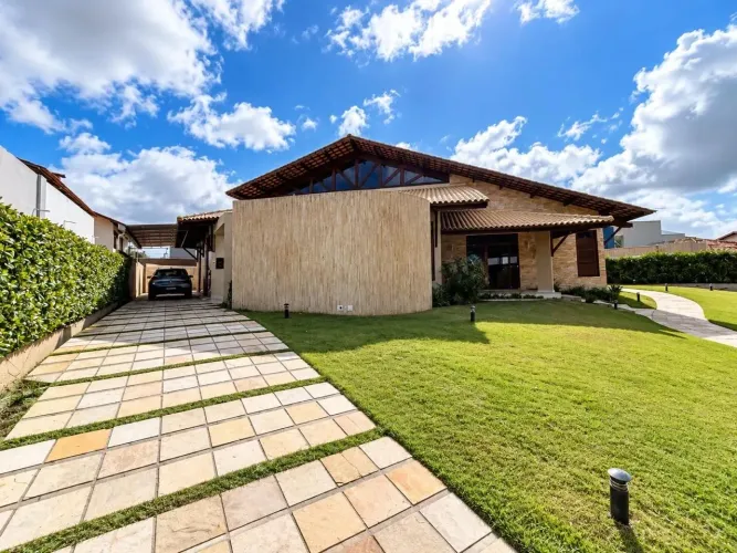 Casa no Cond. Aldebaran Ômega