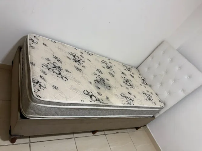 Cama Box de Solteiro com Colchão e Cabeceira Estofada