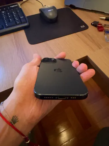 iPhone 15 128gb 88% bateria
