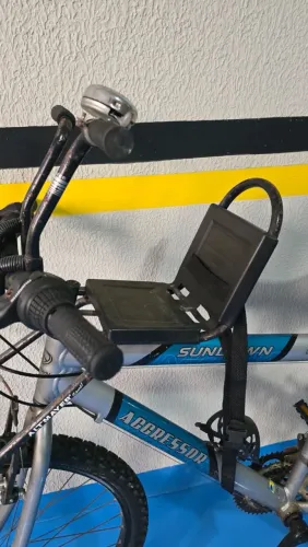 Cadeirinha infantil para bicicleta com cinto