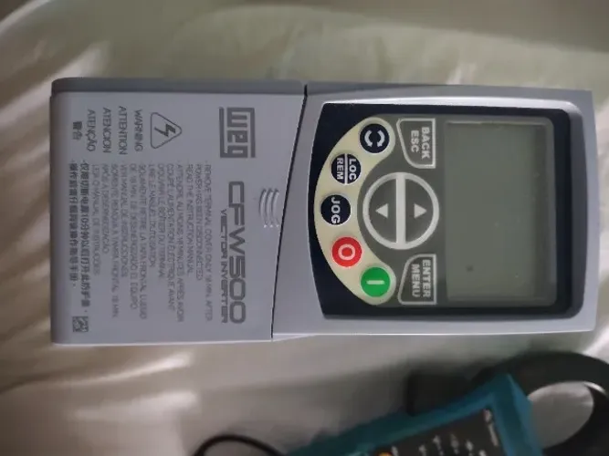Vendo Inversor de frequência WEG CFW500