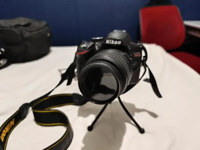 CÂMERA FOTOGRÁFICA NIKON D3200