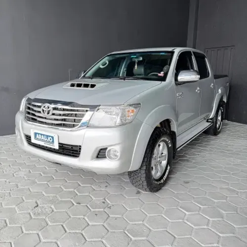 Toyota Hilux CD SRV 4X4 3.0 8V 116cv TB Diesel 2012