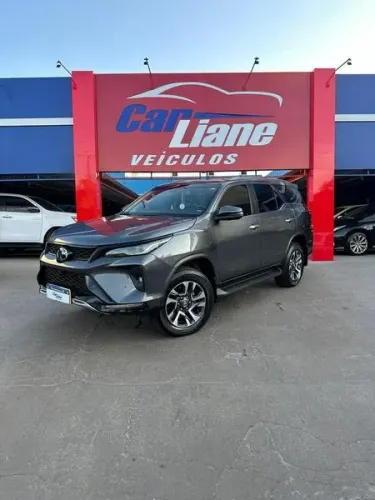 Toyota Hilux SW4 SRX Diamo. 4X4 2.8 TB DIE AUT 2025