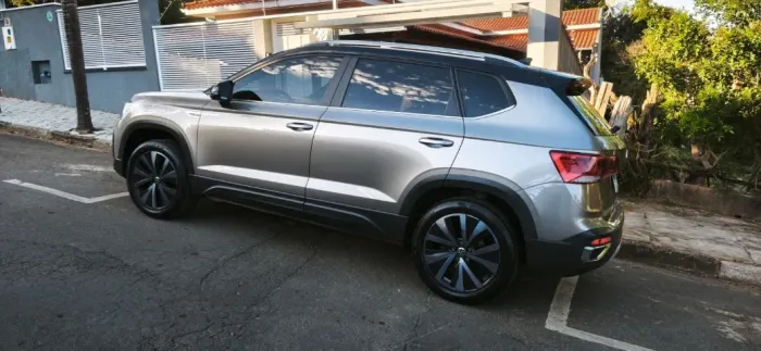 Volkswagen Taos Highline 1.4 250 TSI Flex AUT 2022