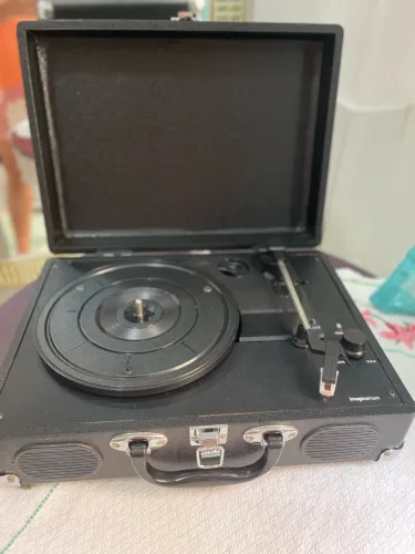 Toca disco de vinil, vitrola antiga 