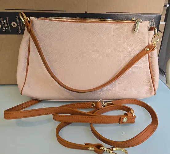 Bolsa toda em couro Italiano da marca Valentina.