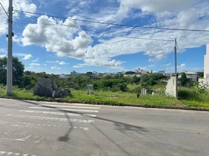 LOTE NO ROYAL GARDEM ARACRUZ -ES.