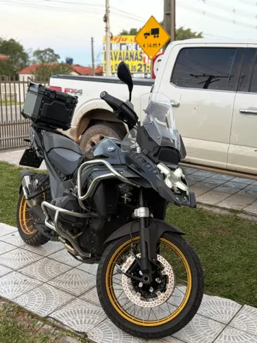 BMW R 1300 GS TRIPLE BLACK - 2024