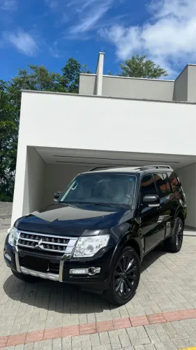 Mitsubishi Pajero HPE Full 3.2 4X4 T.i.dies. 5P AUT 2015