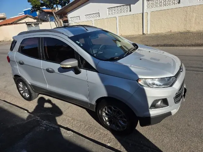 Ford Ecosport Freestyle 1.6 16V Flex 5P 2014