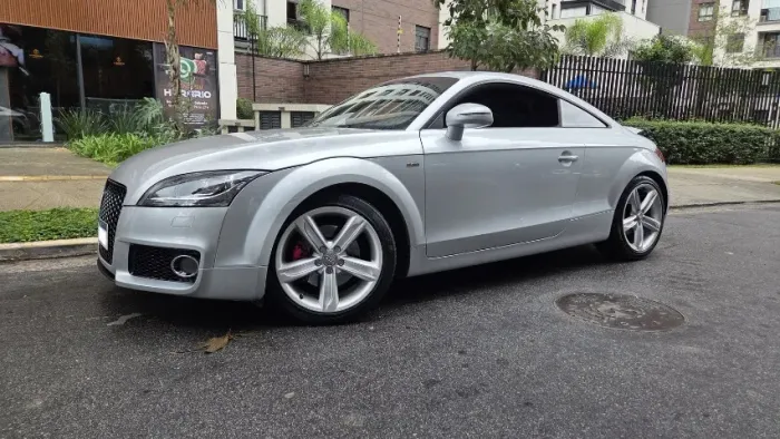 Audi TT 2.0 16V TFSI S-tronic 2011