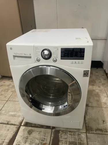 Vendo lava e seca LG 10,2 kg 110 vts funcionando perfeitamente 