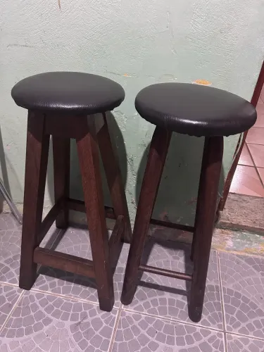 Banquetas altas Retrô em couro