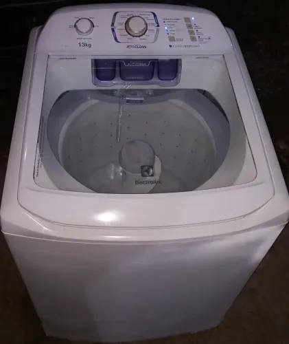 VENDO MAQUINA DE LAVAR ROUPAS ELECTROLUX LAC 13 KG 13
