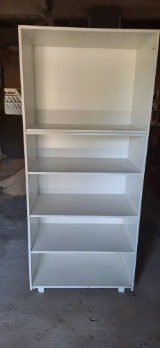 Estante mdf em bom estado pra organizar