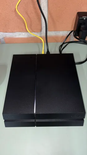 PS4 Fat 500GB + Controle + GTA V e Spider-Man