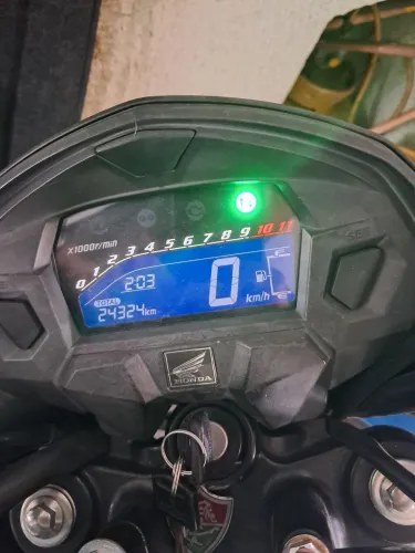 Titan 160  2023 muito nova