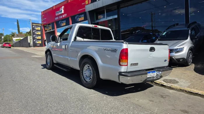 Ford F-250 XLT 3.9 4X2 Diesel TB 2009
