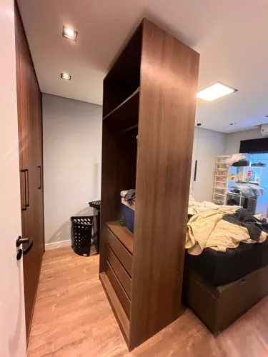 Closet Modulado com 3 Gavetas e 1 Cabideiro MDP Tabaco 80,4x236x56cm