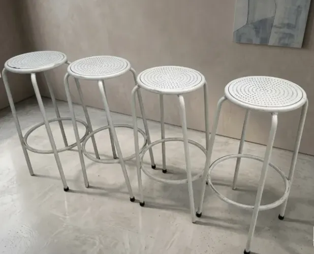 [DESCONTÃO]  Kit com 4 Banquetas Compactas Alta - 3 x R$200 no cartão de crédito