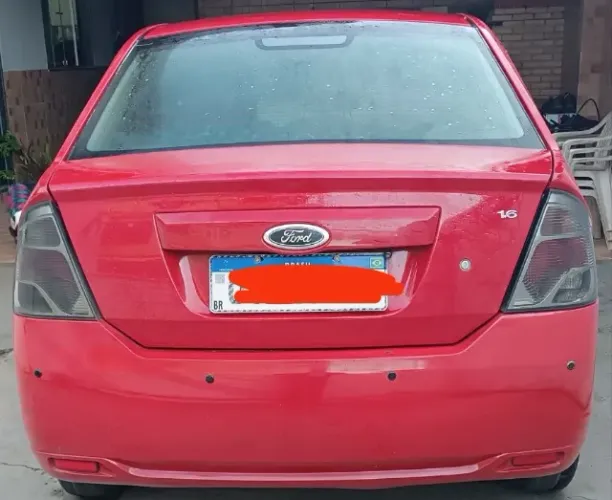 Ford Fiesta Sedan SE 1.6 8V Flex 4P 2014