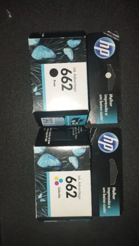 2 cartuchos de tinta para impressora preta e outra colorida HP 662 